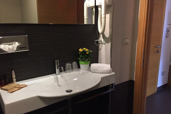 Clean Restrooms
