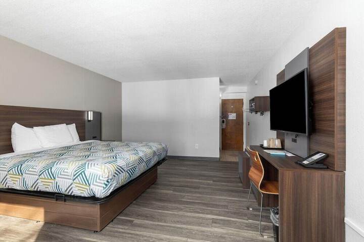 Room 16 of 31