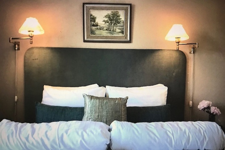 Room 2 of 57