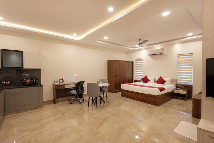 Room 7 of 42