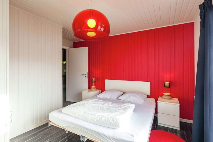 Room 13 of 53