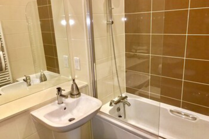 Room 2 of 25