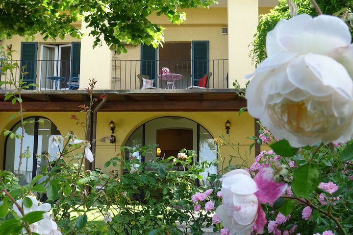 Hotel Exterior 72 of 87