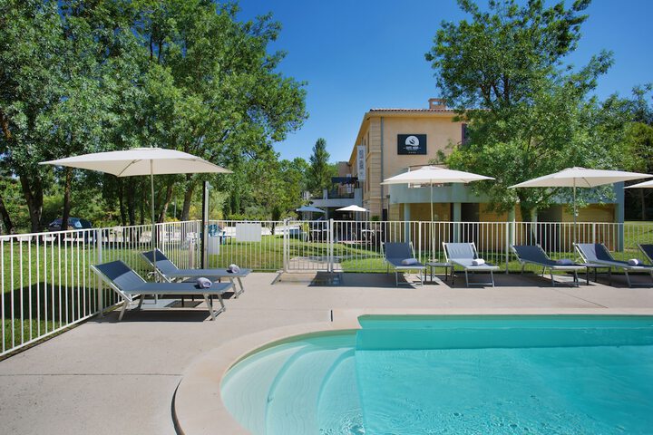 Pools & Facilities