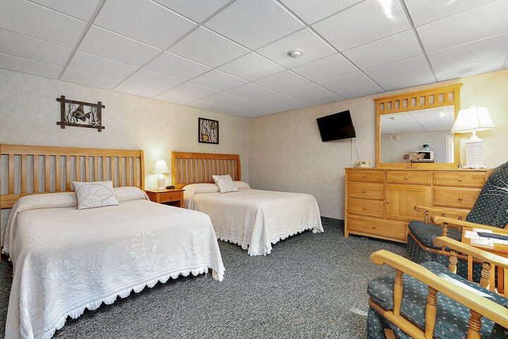 Room 110 of 167