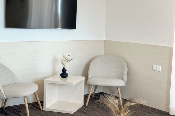 Room 35 of 70