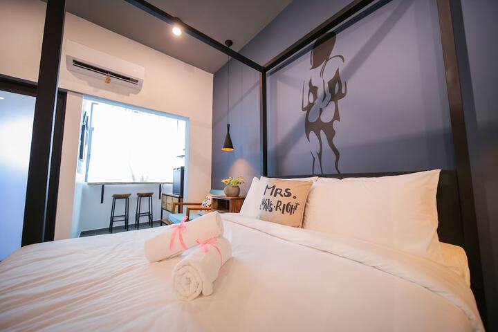 Room 73 of 121