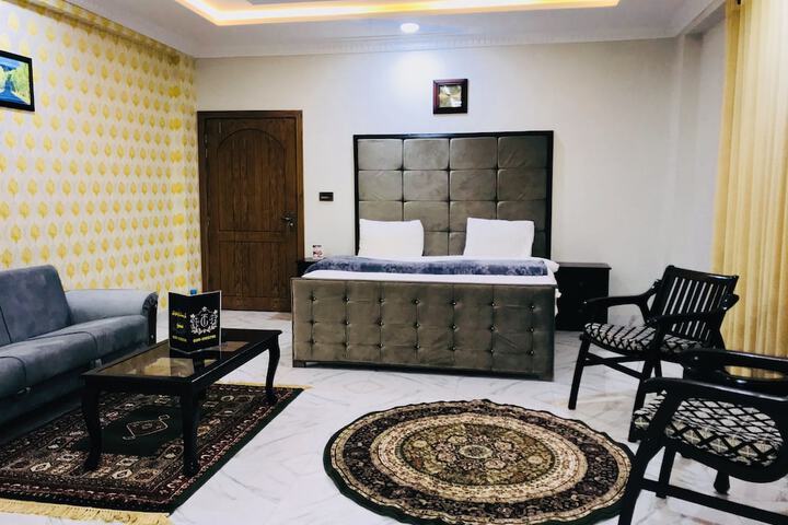 Room 19 of 87