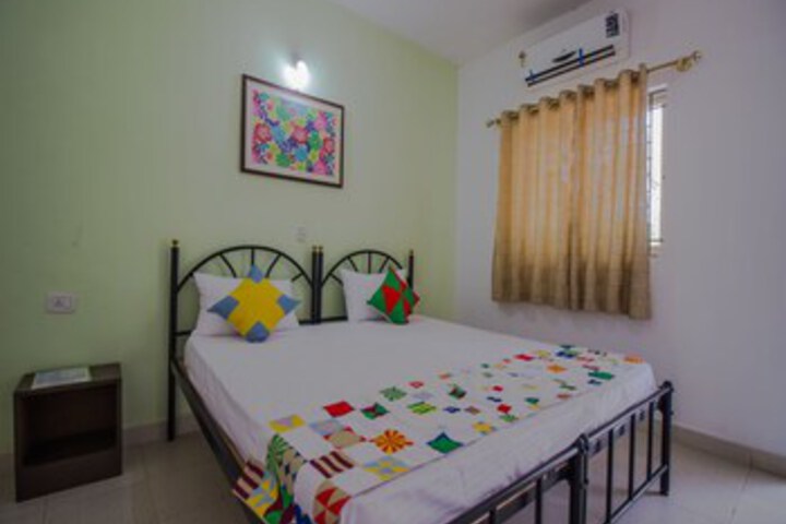 Room 9 of 10