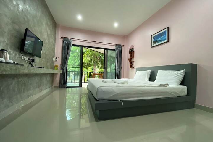 Room 12 of 66