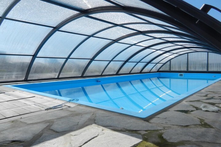 Pool 18 of 33