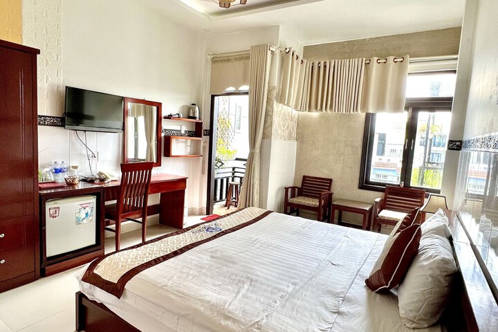 Room 21 of 153