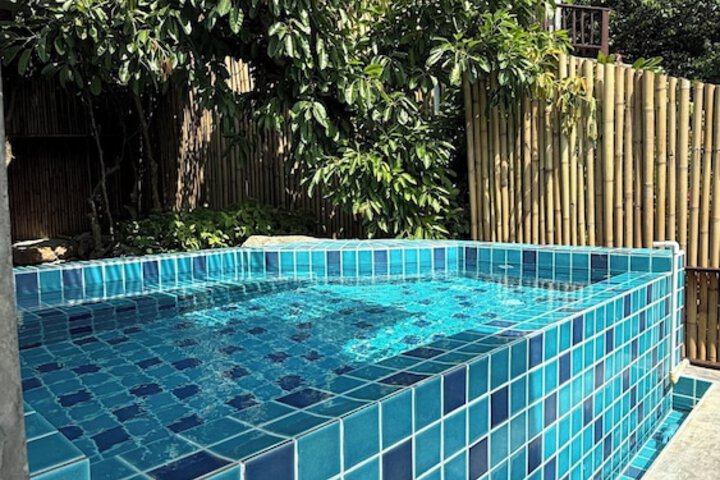 Pool 67 of 108