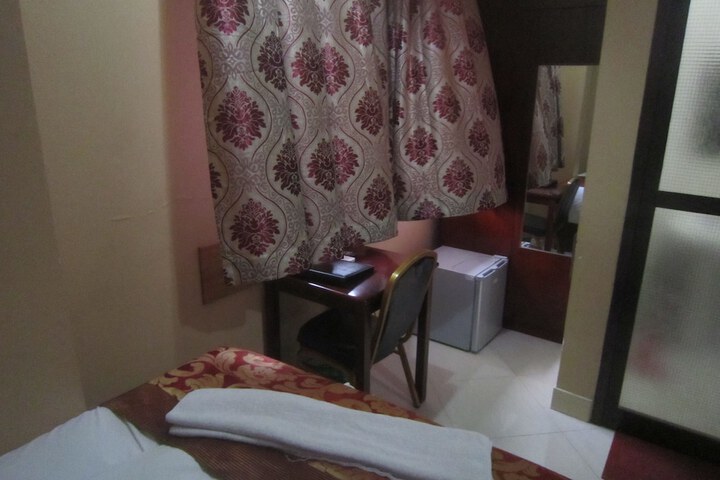 Room 22 of 33