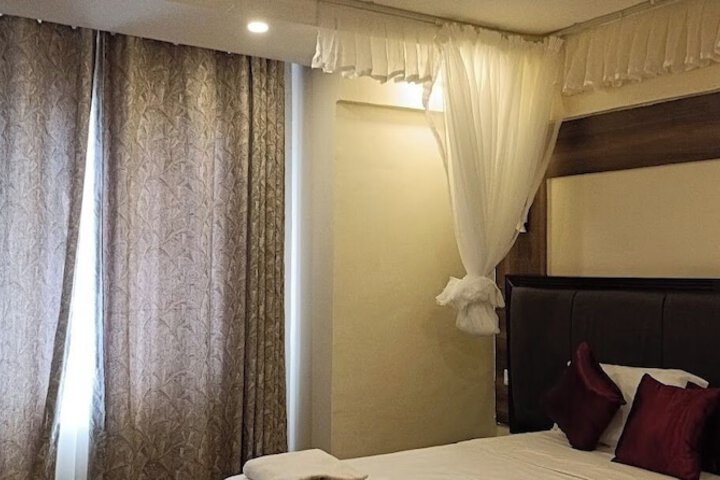 Room 6 of 41