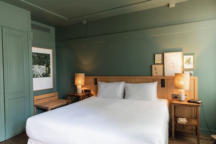 Room 56 of 118