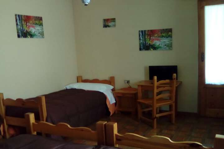 Room 19 of 82
