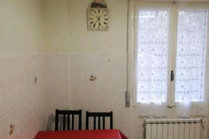 Room 12 of 38