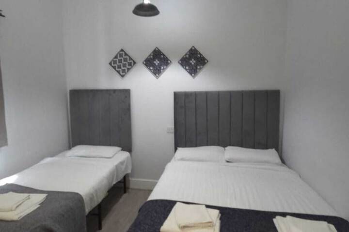 Room 46 of 117