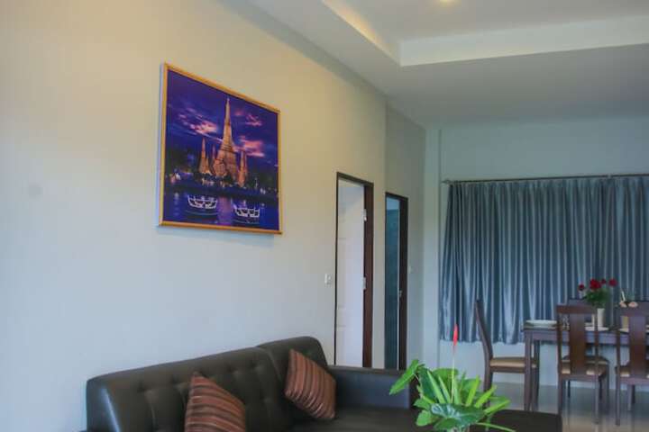 Room 13 of 21