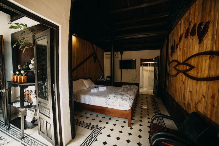 Room 19 of 60