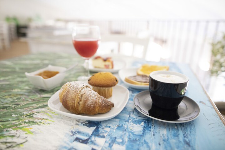 Breakfast/Coffee Service 109 of 149