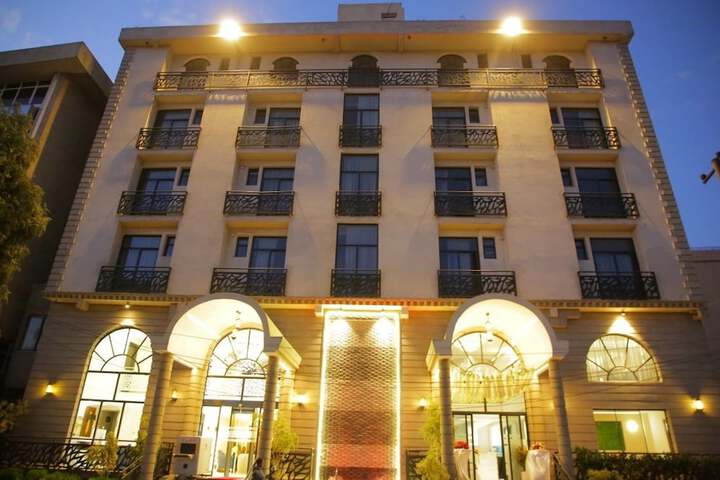 Hotel 18 of 18