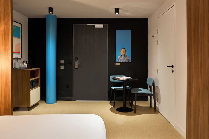 Room 60 of 137