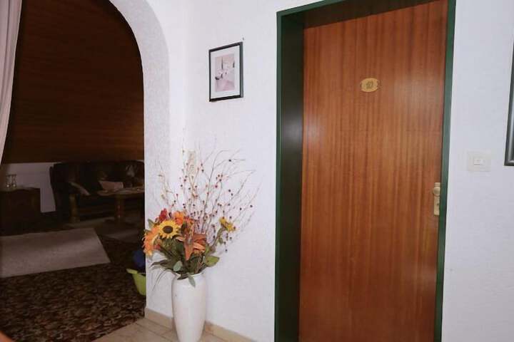 Ballroom/Hall 15 of 22
