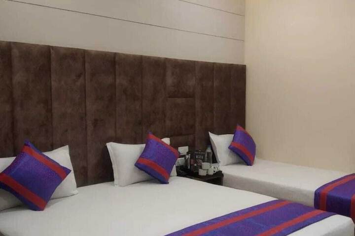 Room 15 of 36