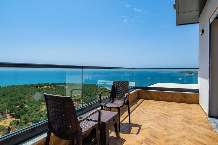 Terrace/Patio 47 of 159