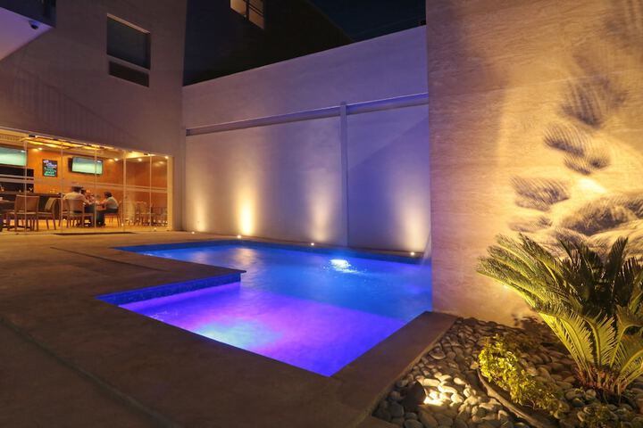 Pool 13 of 26