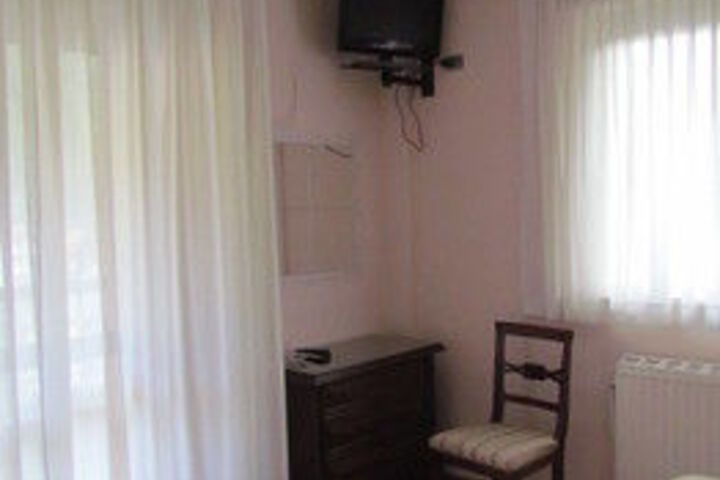 Room 15 of 31