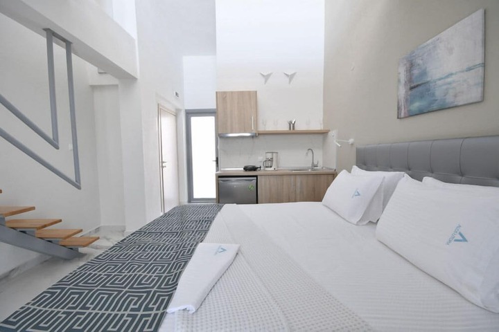 Room 2 of 52
