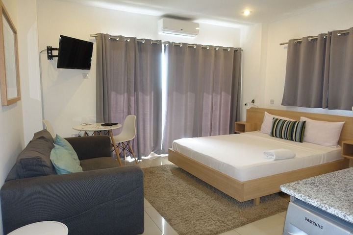 Room 8 of 24