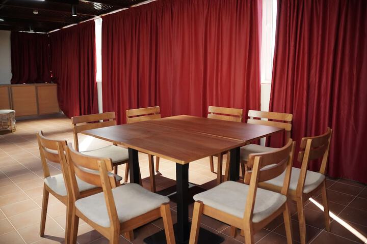 Dining 12 of 12