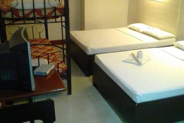 Room 67 of 94