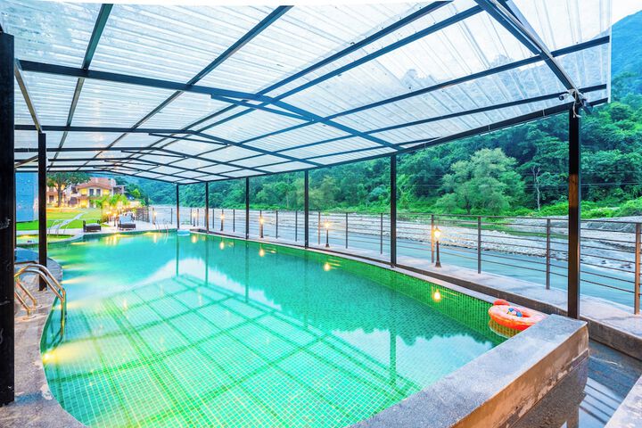 Pool 68 of 161