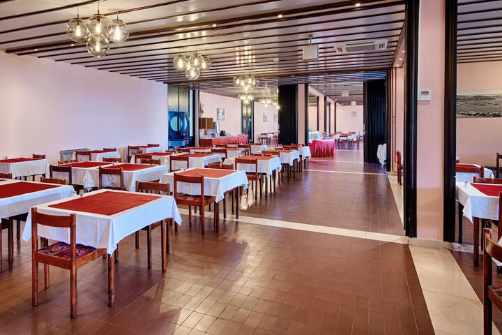 Dining Photos