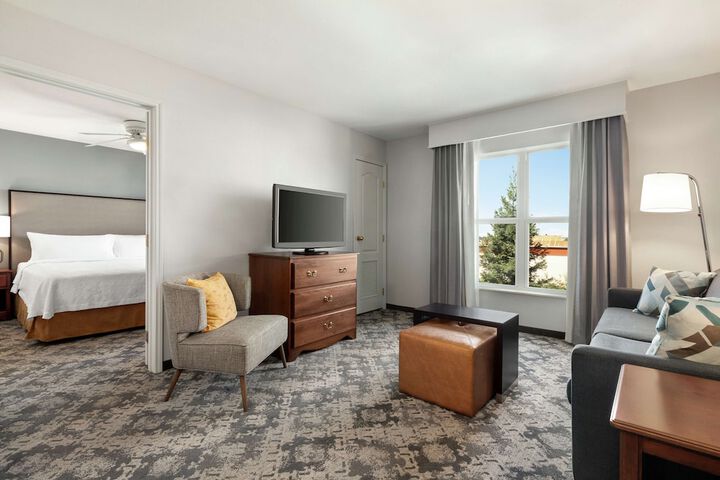 1 King 2 Queen Beds 2 Bedroom 2 Bath Suite (19 of 28)