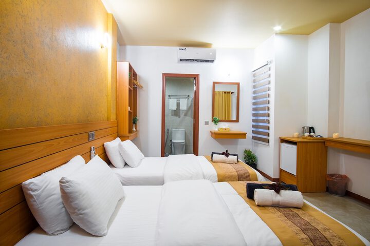Room 6 of 119