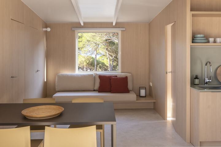 Room 73 of 101