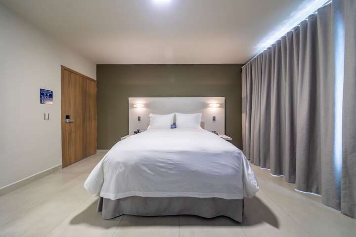 Room 49 of 97