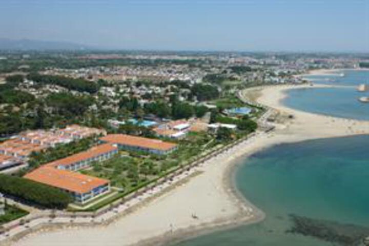 Pueblo El Dorado Playa