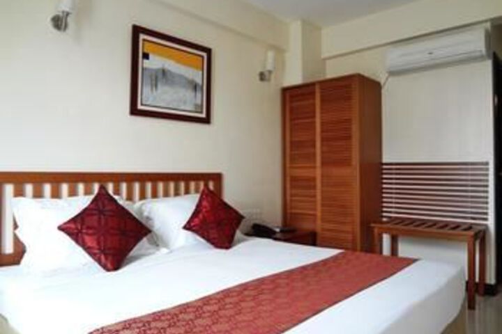 Room 26 of 32
