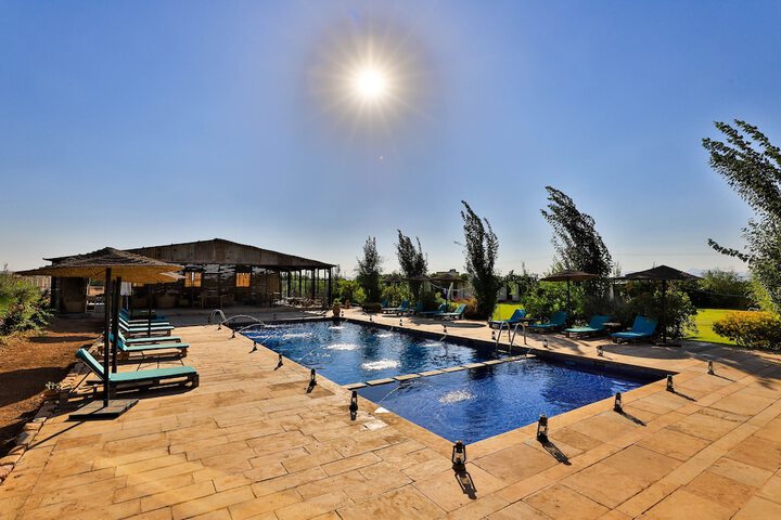 Pool 54 of 107