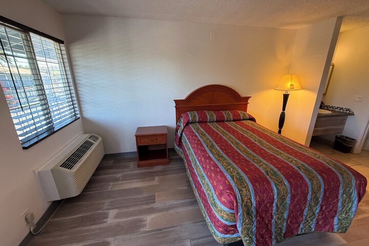 Room 18 of 41