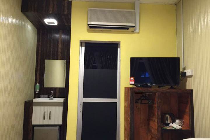 Room 11 of 47