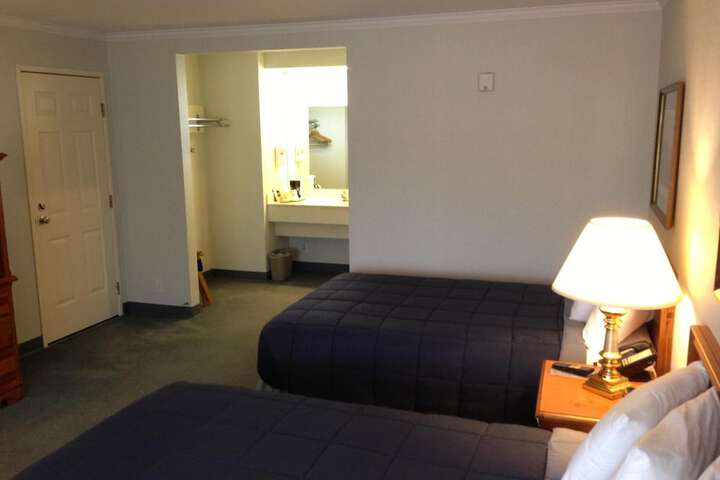 Room 13 of 64