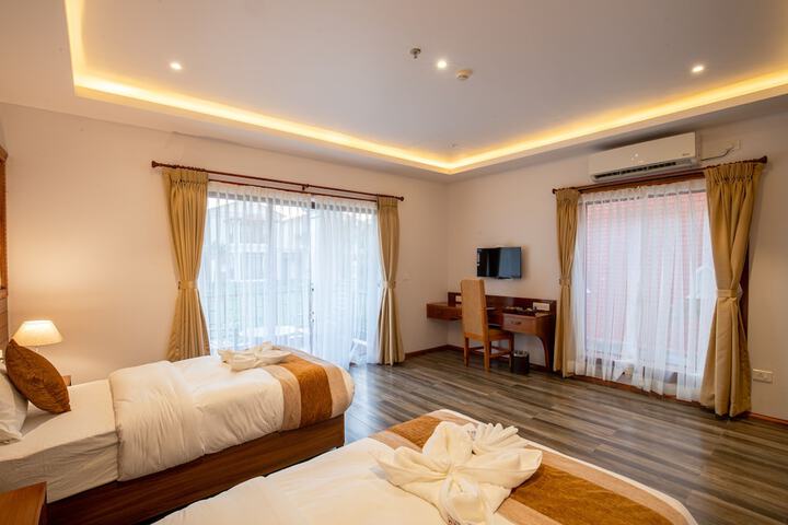 Room 13 of 96